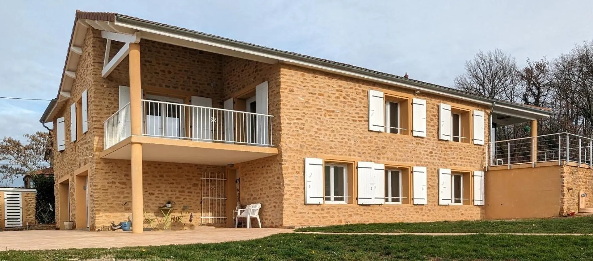 Alix Au Pays Des Pierres Dorees Bed & Breakfast